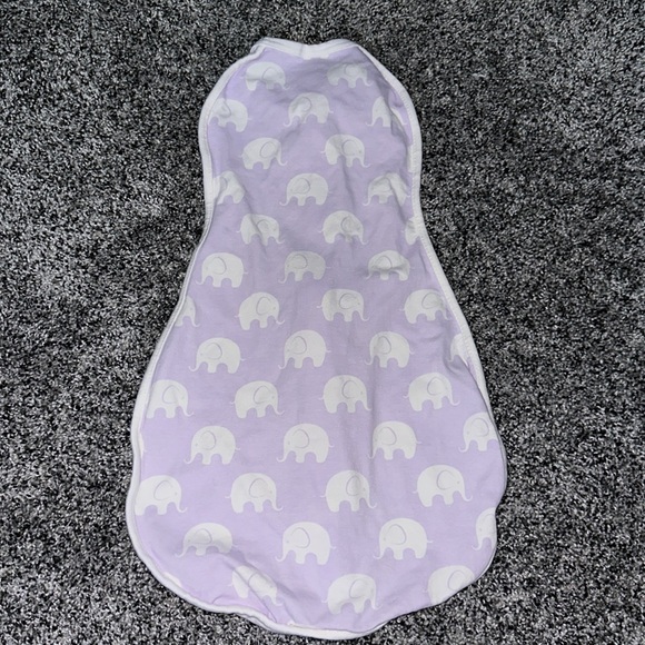Woombie Original baby infant Swaddle 0-3 months 5-13 lbs Purple Elephant EUC - Picture 5 of 5